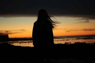 Xətai rayonunda gənc ana 3 uşağı ilə birlikdə itkin düşüb