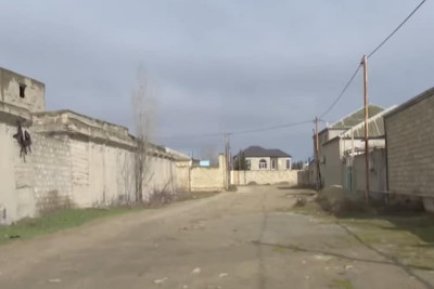 Nardaran qəsəbəsinin sakinləri palçıq və toz içində yaşayırlar