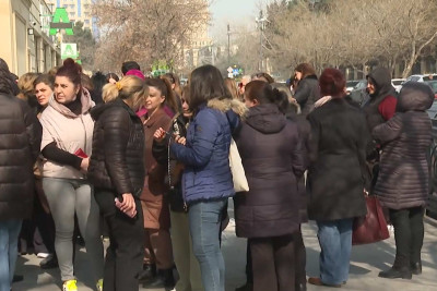Bakıda tibb işçiləri maaşa görə etiraz ediblər