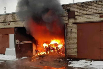 Nərimanov rayonunda qaraj yanıb