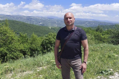 Bakı bulvarında intihar edən şəxs müəllim olub