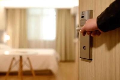 Bakıda hoteldən oğurluq edilib