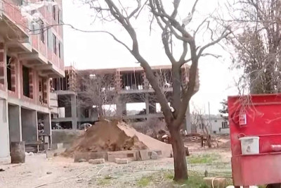 Xətai rayonunda gecə saatlarında inşaat işləri aparılır