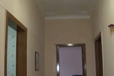 Yasamal rayonunda tarixi memarlıq binasının əsas divarlarını söküblər