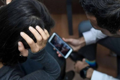 Bakıda şantaj: gənc qızdan pul tələb edilir