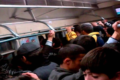 Bakı metrosunda dava: 34 yaşlı kişi döyülüb