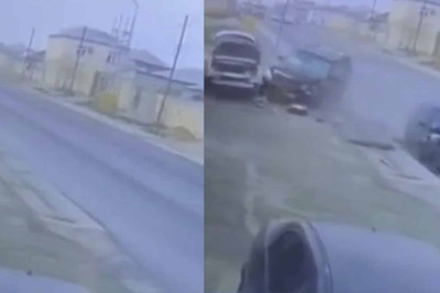 Bakıda “Prius” “Prado” ilə toqquşub-VİDEO