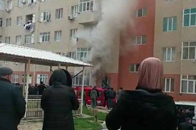 “Qobu Park-1” yaşayış massivində yanğın başlayıb