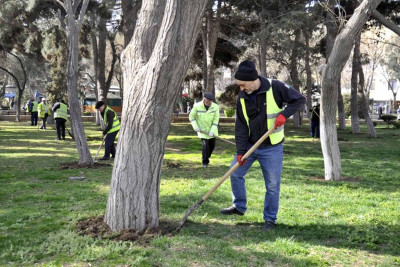 “Novruz bayramını təmiz şəhərlə qarşılayaq”: Bakıda iməcilik keçirilir