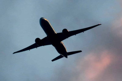 Sankt-Peterburq - Bakı aviareyslərinin sayı artırılır