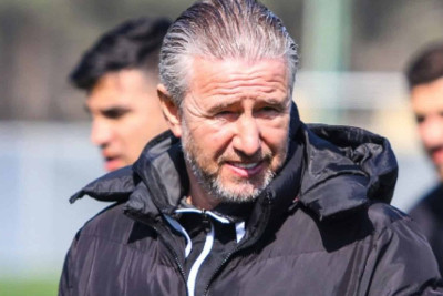 “Neftçi”nin baş məşqçisi klubla vidalaşa bilər