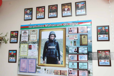 Şəhid Namiq Fərəczadə adına 100 nömrəli məktəbin sinif otağına şəhid jurnalist Məhərrəm İbrahimovun adı verilib