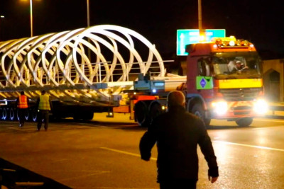 Mərdəkan-Zuğulba yolunda piyada keçidi inşa olunur