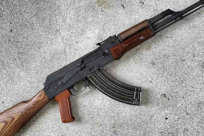 Bakıda üzərində “Kalaşnikov” gəzdirən kişi tutulub - YENİLƏNİB