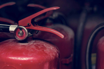 Xətai rayonunda restoranda yanğın baş verib