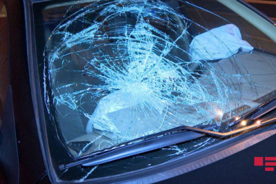 8 Noyabr prospektində avtomobil gənc qızı vurub