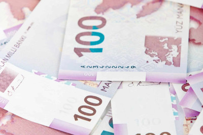 Bakıda 8000 AZN oğurlayan şəxsə 3 il həbs cəzası verilib