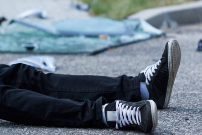 Bakıda avtomobil sərxoş piyadanı vurub