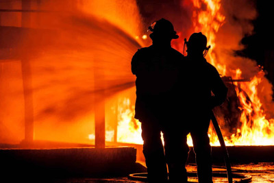 Xəzərdə yaşayış evində yanğın olub