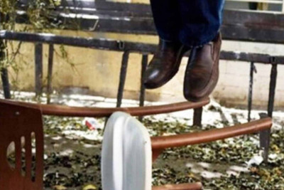 Suraxanıda gənc oğlanın asılmış meyiti tapılıb