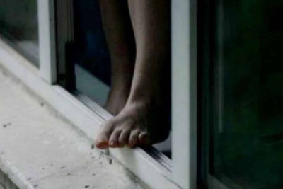 Xətai rayonunda qadın intihar edib