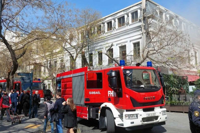 Bakının mərkəzində yanğın başlayıb