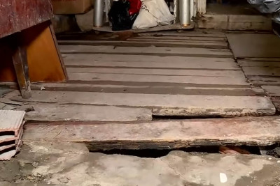 Suraxanıda sakinlərin evlərini qrunt suları basıb