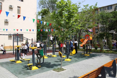 Bakıda daha bir həyət “Bizim həyət” layihəsi çərçivəsində abadlaşdırılıb