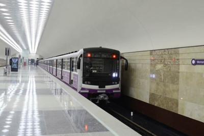 Bakıda metroya girmək istəyən sərxoş kişi cərimələnib