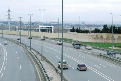 Bakının mərkəzində bağlanmış yollar açılıb