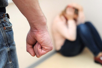 Özünü yandıran gənc qadın danışdı: “Yaxınlıqdakı yanacaqdoldurma məntəqəsinə gedib benzin aldım, onun gözü qarşısında üzərimə tökdüm”