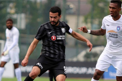 “Neftçi”nin yarımmüdafiəçisi tarixə imza atıb