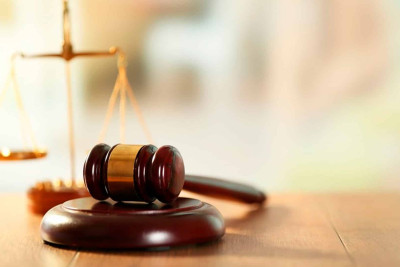 Paytaxtda arvadını qətlə yetirməkdə təqsirləndirilən şəxsin məhkəməsi başlayır