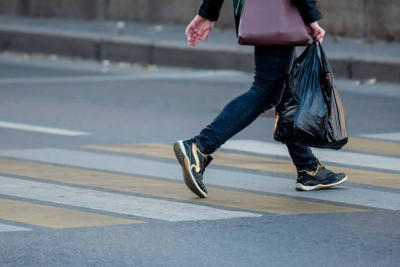 Xəzərdə 16 yaşlı oğlanı avtomobil vurub