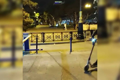 Bakı Dəniz Vağzalı Dənizkənarı bulvardan hasarla ayrılıb