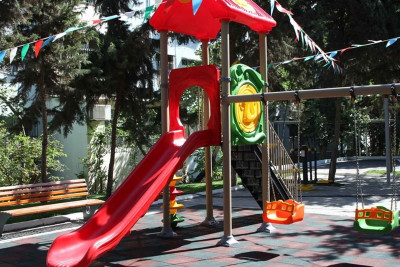 Nəsimi rayonunda daha bir məhəllə əsaslı təmir olunub