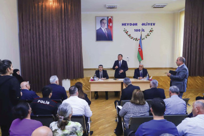 Xətai: rayon başçısı vətəndaşları qəbul edib