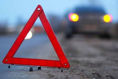 Qaxda yolu keçən Bakı sakinini avtomobil vurub