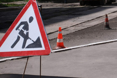 Babək prospektində qazılmış çuxur sürücülər üçün təhlükə saçır