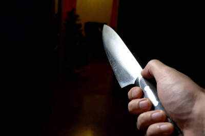Yasamalda dava zamanı 30 yaşlı kişiyə bıçaq zərbəsi vurulub