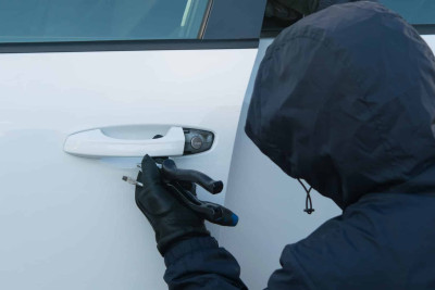 Binəqədidə qaçırılan “Chevrolet” Abşeron rayonunda tapılıb
