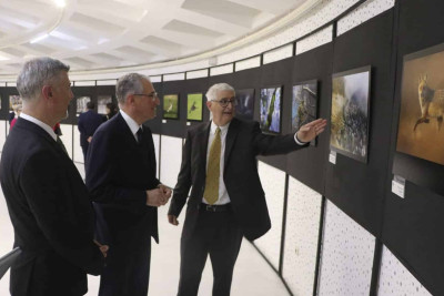 “Landmark”da “Təbiət möcüzələri” adlı fotosərgi açılıb