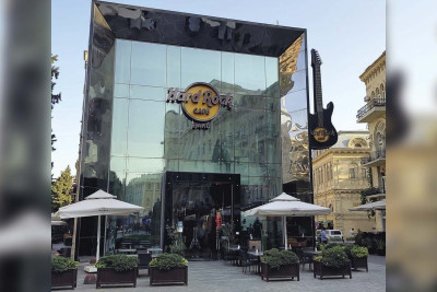 Bakıda dünyaca məşhur restoran bağlanıb