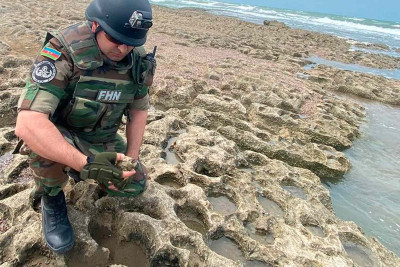 Dəniz sahilində qumbara tapılıb