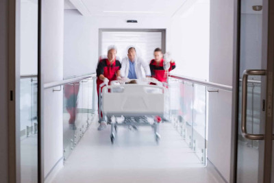 Binə qəsəbəsində yol qəzası baş verib