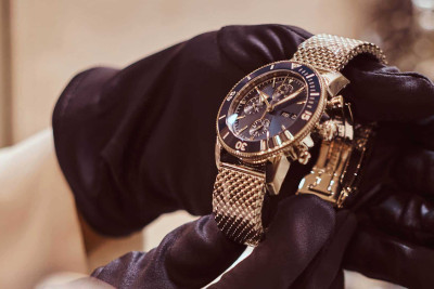 Bakıda klinikada tibb bacısının pulu və qol saatı oğurlanıb