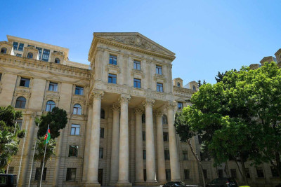 Azərbaycan Xarici İşlər Nazirliyi öz vətəndaşlarını İrana səfər etməməyə çağırıb