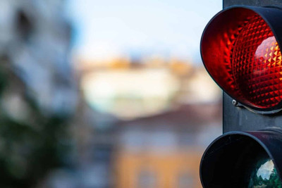 Sabunçu rayonunda avtomobil piyadanı vurub