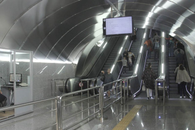 "İçərişəhər" stansiyasında insident yaşanıb: eskalator dayanıb