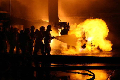 Xətaidə restoran yanıb